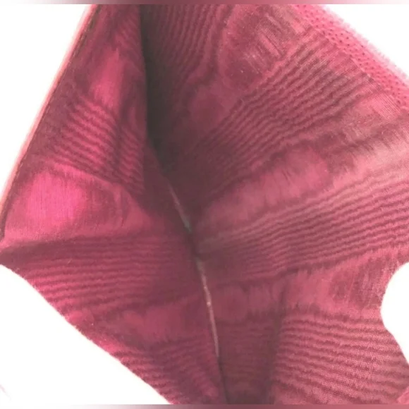 💯 Authentic Chanel Pink Caviar Leather Wallet with Iconic CC Logo🌸 - Picture 8 of 10